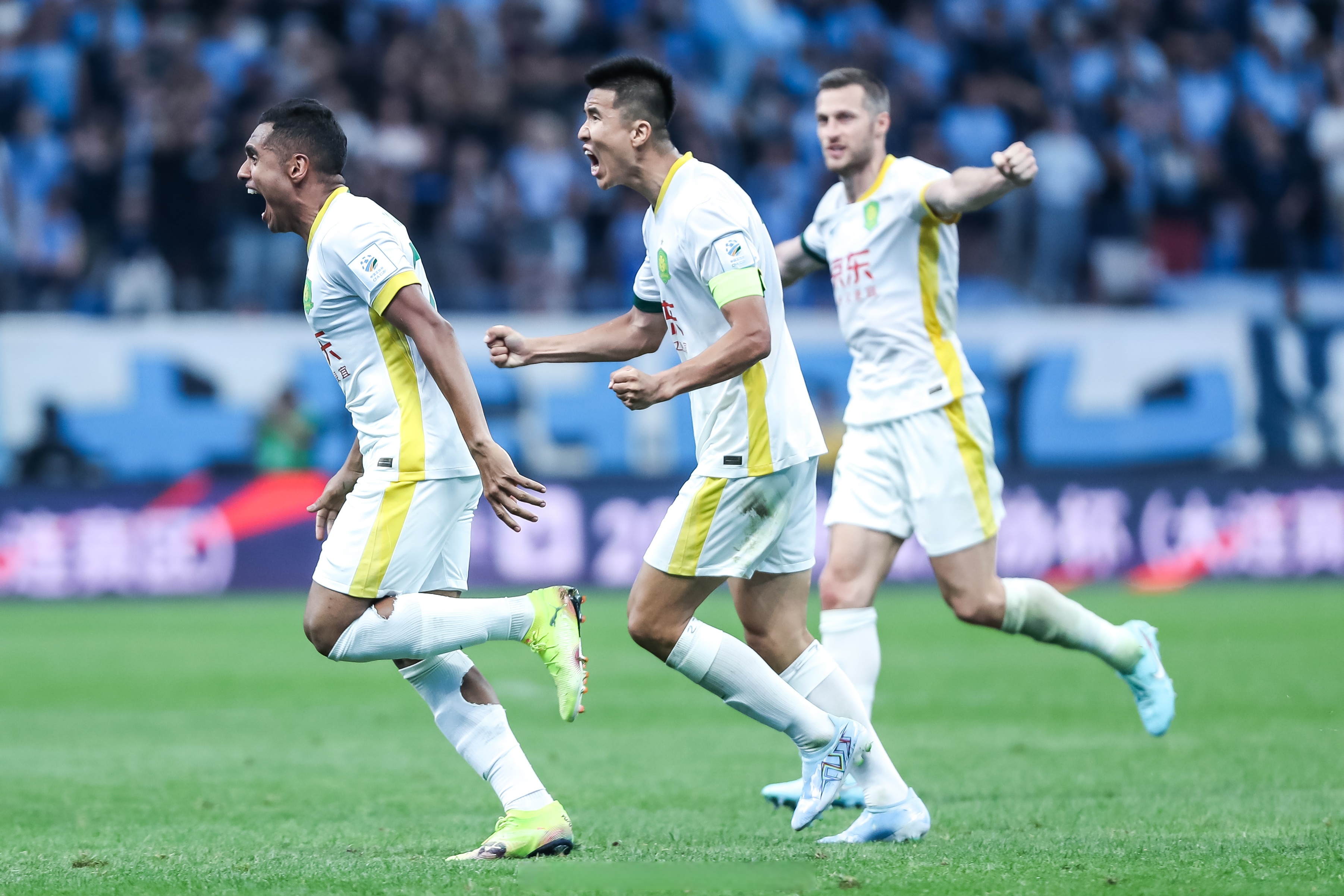 关于莱万多夫斯基赛事官方发布战术调整新规，尤文图斯争议不断！的信息