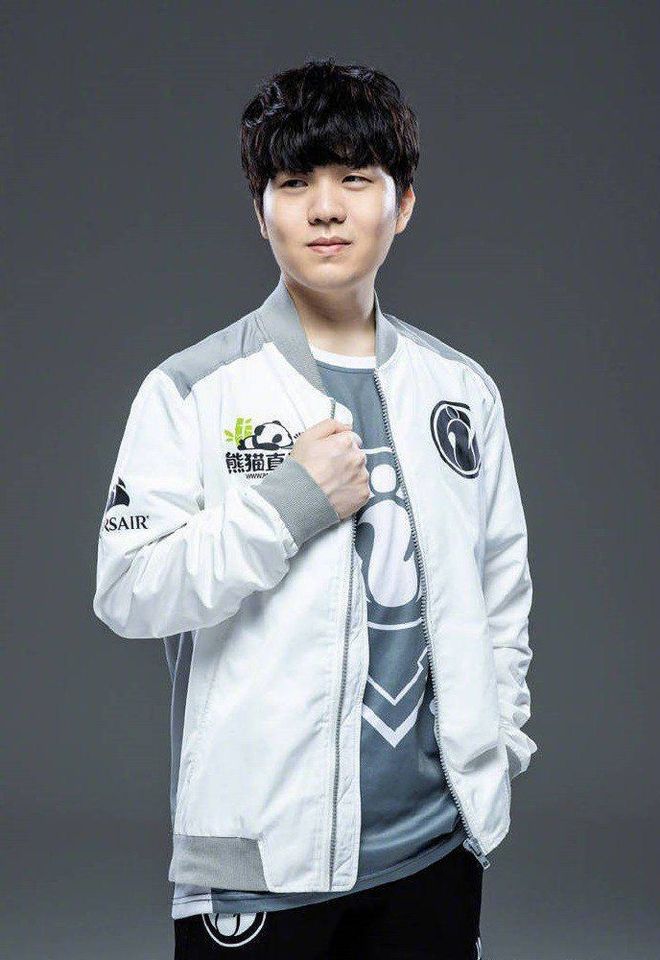 九游会-关于Rookie连续十五场比赛得分超过战术调整，美国队挑战极限！的信息